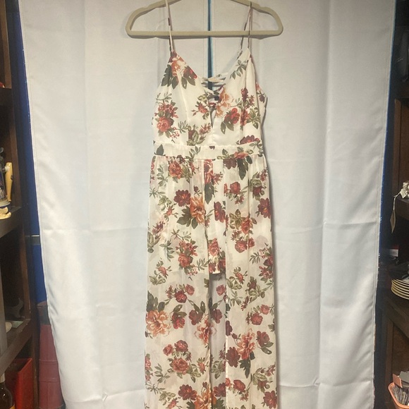 Shorts outfit - Picture 1 of 3